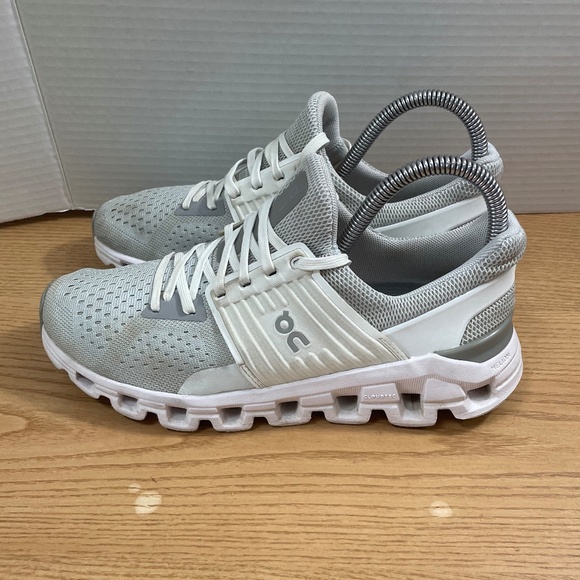 On Cloud Cloudswift Womens Size 6.5 White & Gray Running Shoe Sneaker - Picture 3 of 13